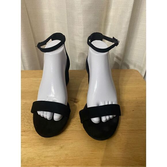 Steve Madden block heel single strap sandals size 9 - Picture 3 of 8